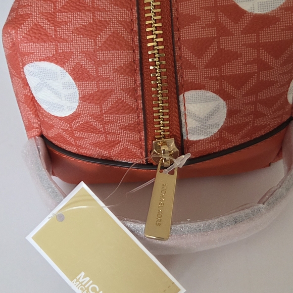 Michael Kors Polka Dot Med Travel Bag NWT - Picture 15 of 16